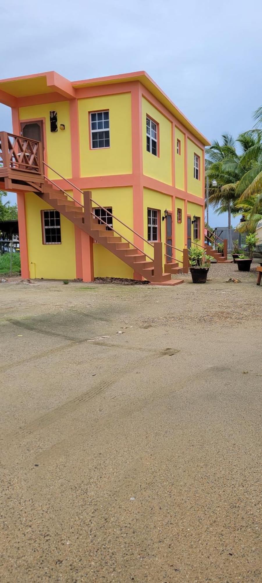 Alan'S Paradise Hotel Placencia Exterior photo